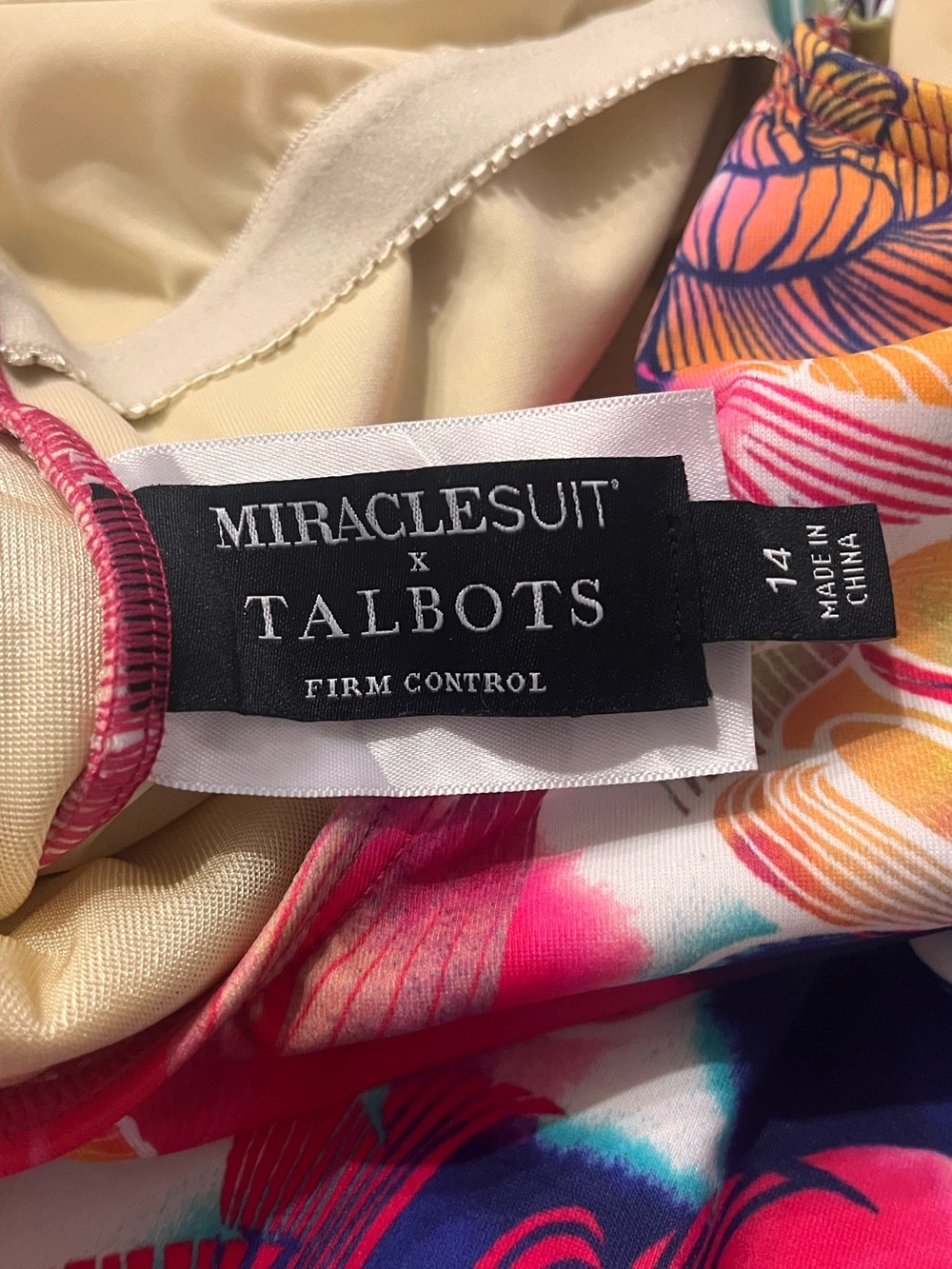 MIRACLESUIT x Talbots Floral One Piece Swimsuit Size 14 - Picture 7 of 8